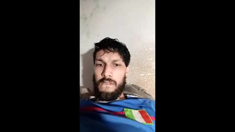 Snapshot of roskof69 chatting on 11-11-25, 09:42 Ribuu online show from 11-11-25, 09:42