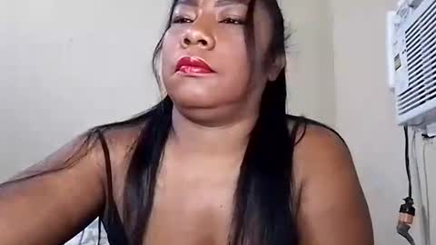 Snapshot of rosmerynava chatting on 03-10-25, 07:10 rosmerynavarro online show from 03-10-25, 07:10