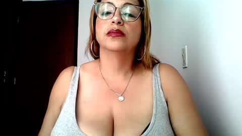Rossana  online show from 05-24-26, 12:43