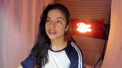 Snapshot of rosse_25 chatting on 11-16-25, 09:15 Would you like to help me with supplementation and sports suits so I can compete in powerlifting online show from 11-16-25, 09:15