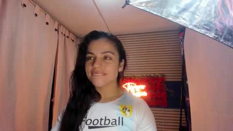 Snapshot of rosse_25 chatting on 12-20-25, 09:49 Would you like to help me with supplementation and sports suits so I can compete in powerlifting online show from 12-20-25, 09:49