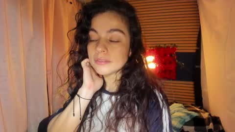 Snapshot of rosse_25 chatting on 03-07-26, 09:17 Would you like to help me with supplementation and sports suits so I can compete in powerlifting online show from 03-07-26, 09:17