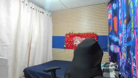 Snapshot of rosse_25 chatting on 07-20-26, 10:18 Would you like to help me with supplementation and sports suits so I can compete in powerlifting online show from 07-20-26, 10:18