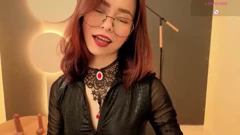 Snapshot of rosse_98_ chatting on 11-04-25, 02:16 Miss Rosse online show from 11-04-25, 02:16