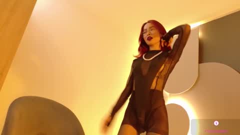 Snapshot of rosse_98_ chatting on 11-15-25, 02:02 Miss Rosse online show from 11-15-25, 02:02