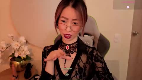 Snapshot of rosse_98_ chatting on 01-17-26, 02:33 Miss Rosse online show from 01-17-26, 02:33
