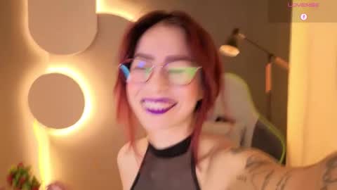 Snapshot of rosse_98_ chatting on 03-15-26, 12:33 Miss Rosse online show from 03-15-26, 12:33