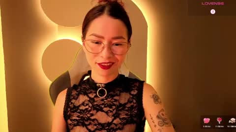 Snapshot of rosse_98_ chatting on 05-09-26, 01:16 Miss Rosse online show from 05-09-26, 01:16