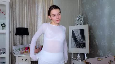 Emy online show from 02-03-26, 08:19