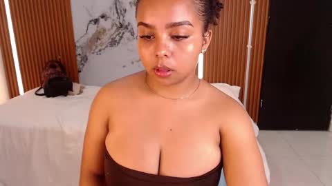 Rossi Hill online show from 10-24-25, 08:49