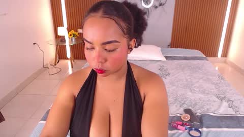 Rossi Hill online show from 03-05-26, 12:01