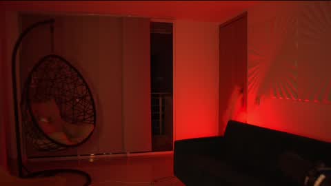 Snapshot of rosseyquiin chatting on 02-08-25, 02:04 Rossey online show from 02-08-25, 02:04