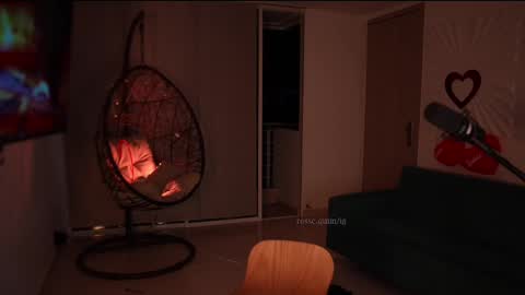 Snapshot of rosseyquiin chatting on 02-24-25, 04:38 Rossey online show from 02-24-25, 04:38