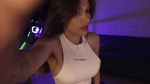Snapshot of rosseyquiin chatting on 09-11-25, 02:55 Rossey online show from 09-11-25, 02:55
