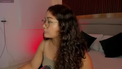 Snapshot of rossie_lanie_ chatting on 06-10-26, 08:19 rossie_lanie_ online show from 06-10-26, 08:19