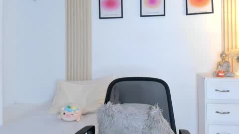 rossy_x online show from 09-19-25, 04:18