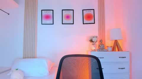 rossy_x online show from 11-19-25, 06:19