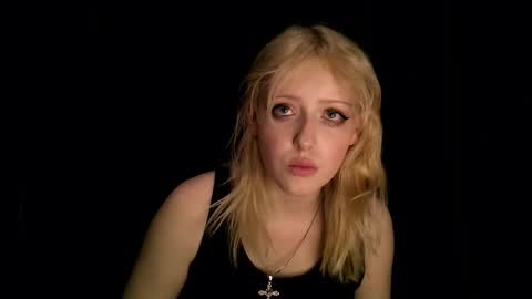 Snapshot of rosy_petal chatting on 10-16-25, 05:58 rosy_petal online show from 10-16-25, 05:58