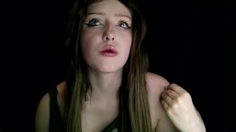 Snapshot of rosy_petal chatting on 01-11-26, 06:13 rosy_petal online show from 01-11-26, 06:13