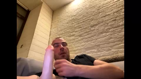 Snapshot of rotteei1 chatting on 10-12-25, 04:00 rotteei1 online show from 10-12-25, 04:00