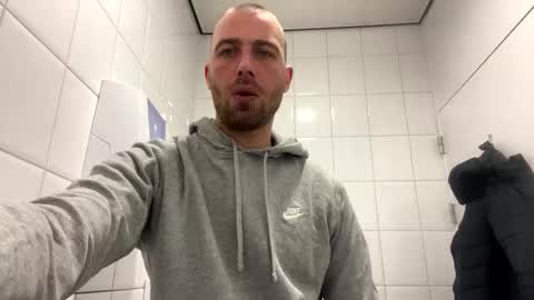 Snapshot of rotteei1 chatting on 01-13-26, 08:41 rotteei1 online show from 01-13-26, 08:41