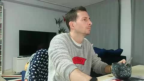 roubarixx online show from 12-04-25, 08:12