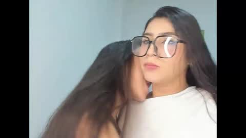 rous_and_sweet09 online show from 05-20-26, 03:56