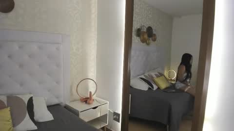 Snapshot of rouse_pink__ chatting on 03-29-26, 03:50 rouse_pink__ online show from 03-29-26, 03:50