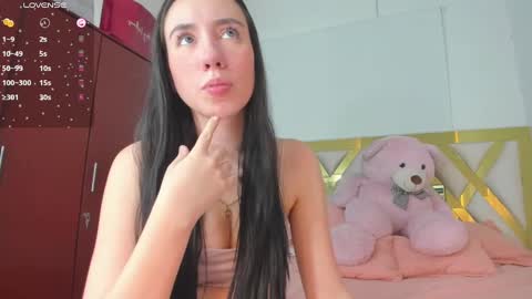 Snapshot of rousee_yarelds chatting on 01-27-25, 06:09 rousee_yarelds online show from 01-27-25, 06:09