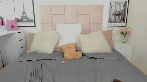 Valeria online show from 09-26-25, 05:33