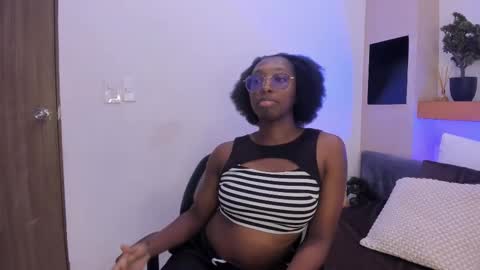 Snapshot of rouselux chatting on 02-20-26, 08:20 rouselux online show from 02-20-26, 08:20