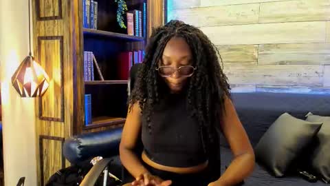 Snapshot of rouselux chatting on 02-23-26, 08:06 rouselux online show from 02-23-26, 08:06