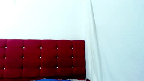 Snapshot of rouserioss chatting on 02-18-26, 11:44 rouserios online show from 02-18-26, 11:44