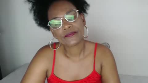 Snapshot of roushlove chatting on 02-23-25, 08:44 luxa online show from 02-23-25, 08:44