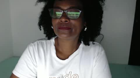 Snapshot of roushlove chatting on 01-18-26, 01:04 luxa online show from 01-18-26, 01:04