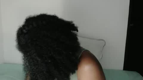 Snapshot of roushlove chatting on 01-19-26, 12:31 luxa online show from 01-19-26, 12:31