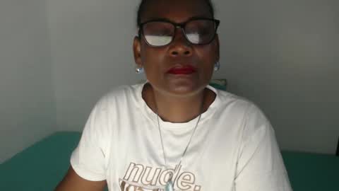 Snapshot of roushlove chatting on 02-16-26, 12:45 luxa online show from 02-16-26, 12:45