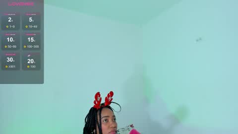 Snapshot of rouss_sweet chatting on 12-22-24, 03:00 rous online show from 12-22-24, 03:00