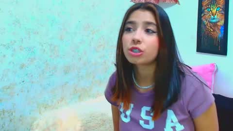 rousse_violet online show from 01-25-25, 08:31