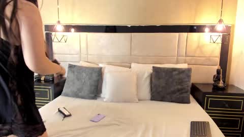 RousseWalker online show from 11-13-25, 12:04