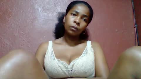 rovaelyah online show from 10-20-25, 02:45