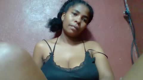 rovaelyah online show from 04-29-26, 04:49