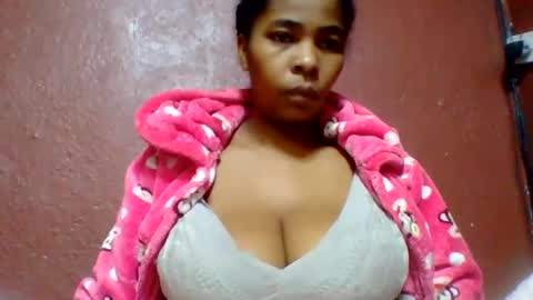 rovaelyah online show from 06-12-26, 02:10
