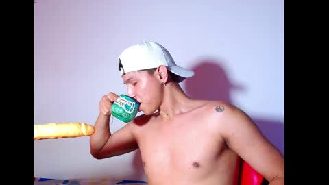 rowanboy23 online show from 05-31-26, 03:52