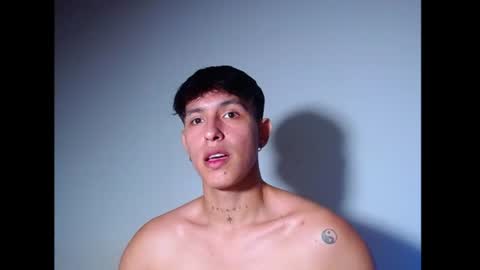 rowanboy23 online show from 06-17-26, 12:13