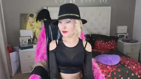 Roxalana online show from 06-11-26, 09:40