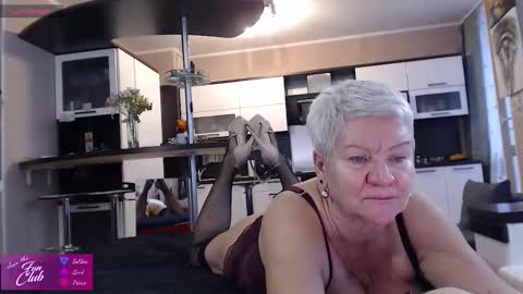 Roxana online show from 03-24-26, 05:12