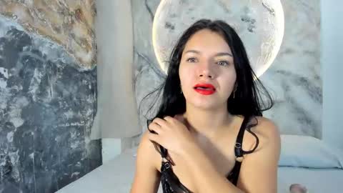 Snapshot of roxanaborns chatting on 11-04-25, 12:15 roxanaborns online show from 11-04-25, 12:15