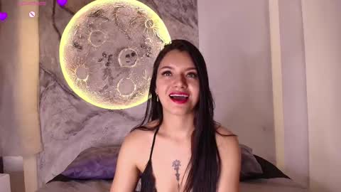 Snapshot of roxanaborns chatting on 11-18-25, 03:27 roxanaborns online show from 11-18-25, 03:27