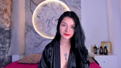 Snapshot of roxanaborns chatting on 12-16-25, 01:05 roxanaborns online show from 12-16-25, 01:05